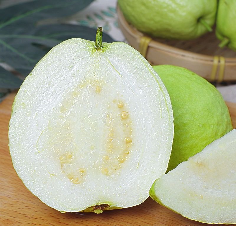 Fresh white guava (organic fruit)-US