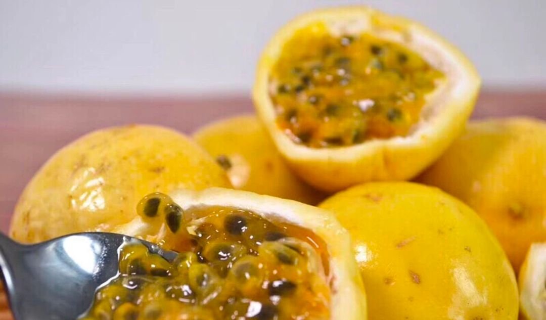 Fresh passion fruit (Organic fruits)-US - Image 4